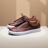 Chaussures de course, de skateboard et de marche de haute qualité pour hommes, en cuir de vache véritable, cuir de qualité supérieure, décontractées, d'extérieur, avec amorti