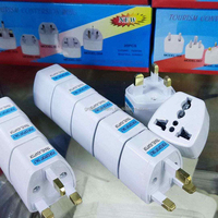 Adaptateur de prise électrique universel multifonction Royaume-Uni États-Unis Australie vers UE Prise secteur AC250V 10A Chargeur électrique de voyage Convertisseur pour voyage