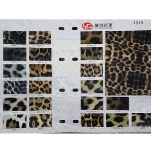 Tela de polipiel sintética con estampado de polipiel metalizada eco leopardo para hacer bolsos - Product Image 5