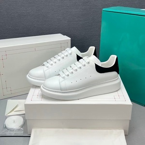 Sneakers de luxe pour hommes en cuir véritable, chaussures de créateur rayées, chaussures de sport de haute qualité, chaussures de marche à semelle épaisse pour femmes - Product Image 2