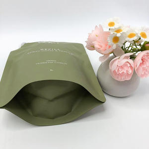 Pochette souple 1L en plastique à gravure, durable, inodore, avec bec verseur, pour liquide de lessive domestique - Product Image 3