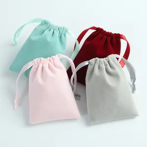 Bolsa de regalo pequeña de terciopelo personalizada para joyería, organizador de embalaje con cordón, tamaño Mini, para chicas, dulces de boda