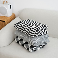 Couverture tricotée 100 % polyester personnalisable, motif géométrique nordique noir, blanc et gris, toutes saisons, pour canapé et lit