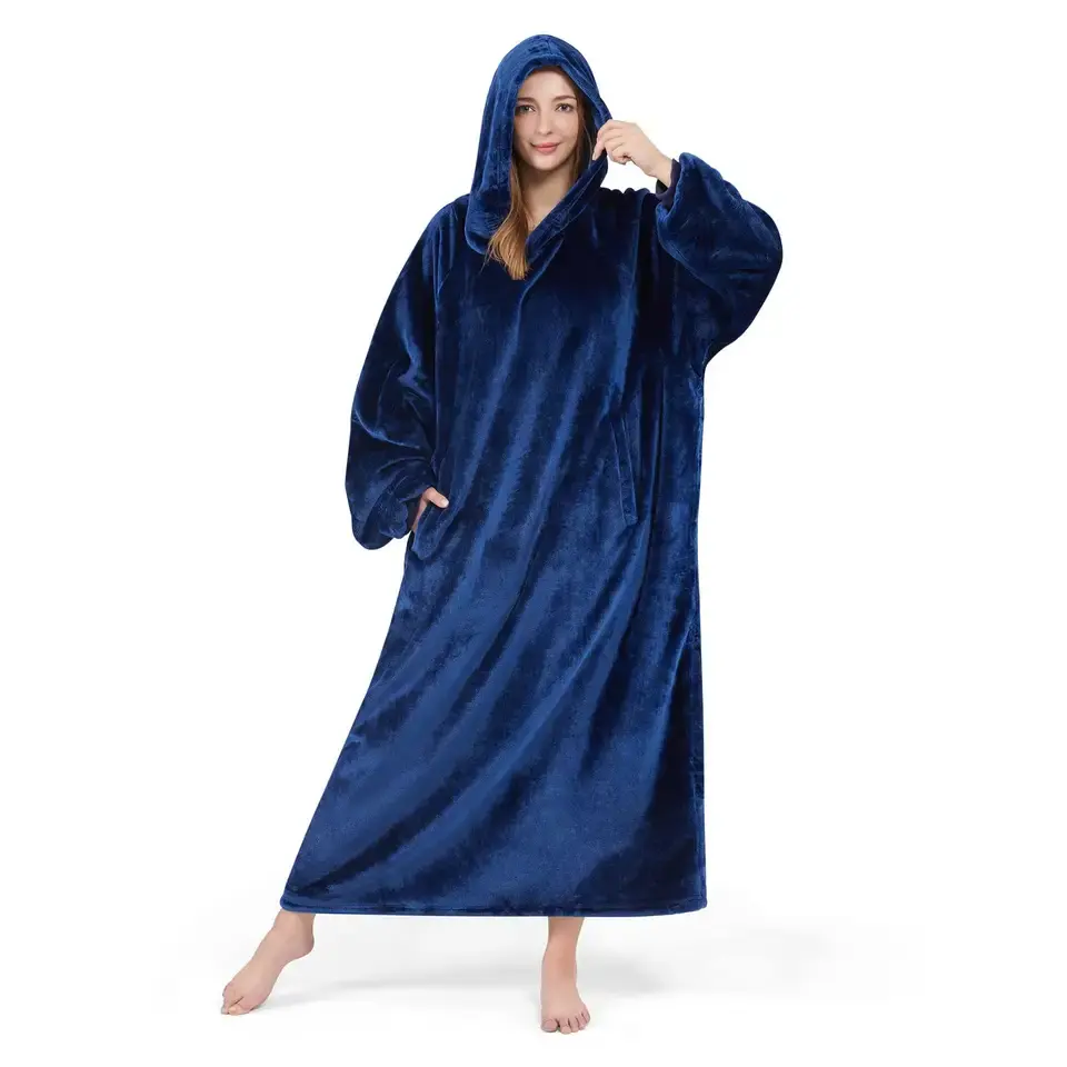 Coperta da indossare Sherpa di flanella personalizzata di lusso invernale super morbida coperta di lana extra lunga coperta con cappuccio per TV