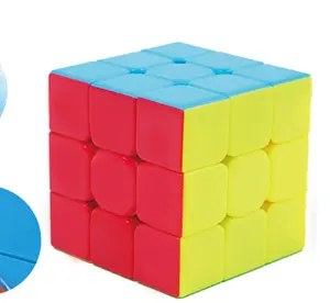 Qiyi de tercer orden cubo piramidal especial de los niños en forma de educación temprana matemáticas Cubo de juguete