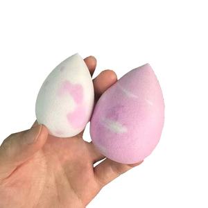 Éponges à changement de couleur violette en forme de goutte Cosmétiques éponges de <span class=keywords><strong>maquillage</strong></span> personnalisées magiques à changement de température - Product Image 6