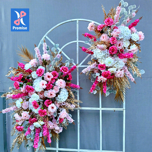 พรมดอกกุหลาบผ้าไหมเทียมสำหรับตกแต่งงานแต่งงาน ฉากหลังสำหรับคริสต์มาสและฮาโลวีน ปรับขนาดได้ - Product Image 1