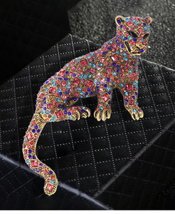 Pin <span class=keywords><strong>de</strong></span> personalidad europea para <span class=keywords><strong>hombre</strong></span>, broche <span class=keywords><strong>de</strong></span> leopardo <span class=keywords><strong>de</strong></span> lujo Vintage, accesorios <span class=keywords><strong>de</strong></span> <span class=keywords><strong>ropa</strong></span> <span class=keywords><strong>de</strong></span> animales, broche transfronterizo - Product Image 5