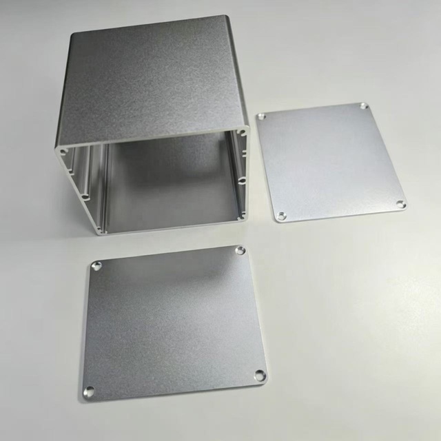 Wholesale One-piece Extruded Aluminum Enclosure Custom CNC Machining Aluminum Case for Electronic Projects