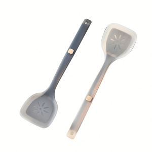Espátula de Cocina de Silicona Estándar LFGB Personalizada, Resistente al Calor, Juego de Utensilios de Cocina con Núcleo de Acero Inoxidable, Apto para Lavavajillas - Product Image 1