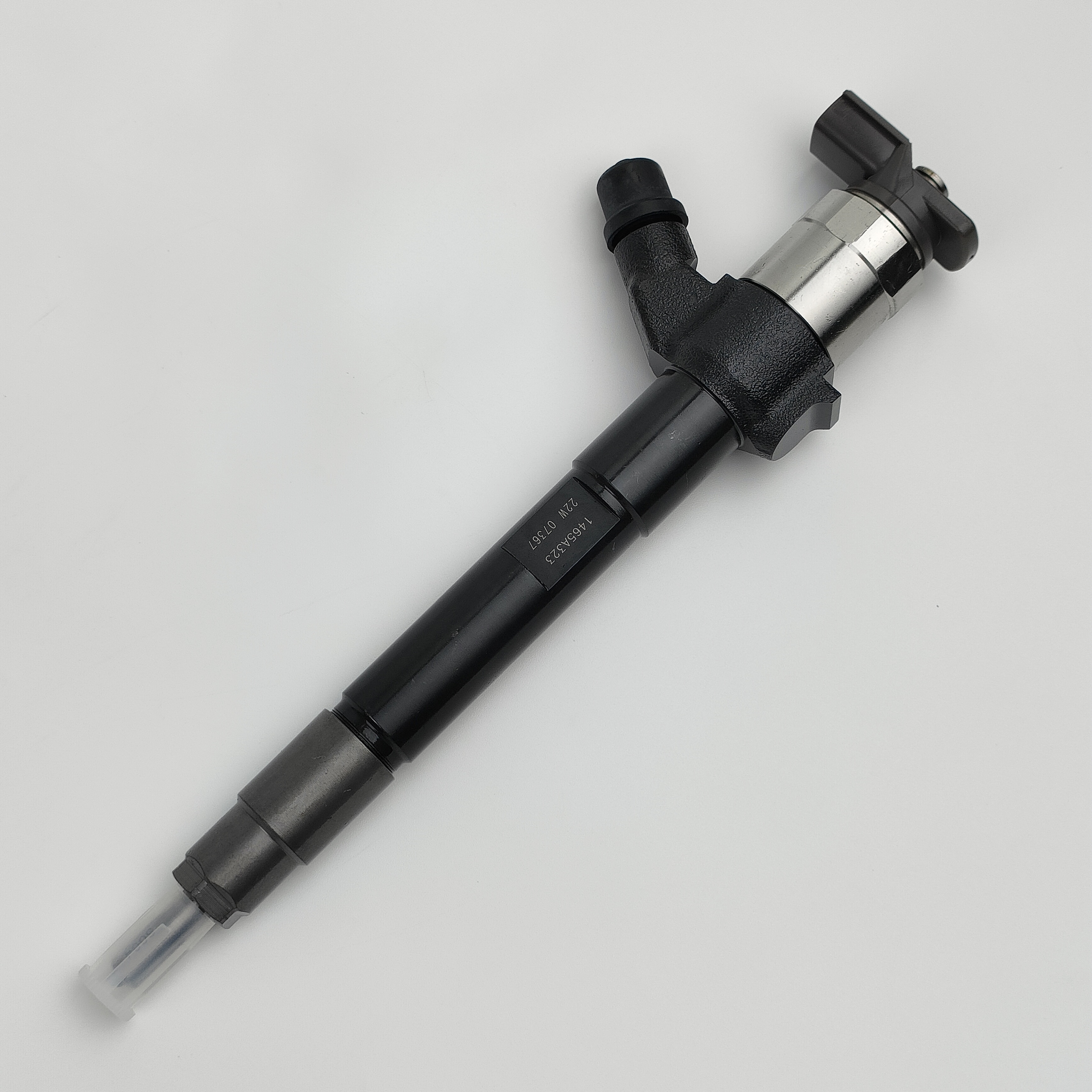 Auto parts common rail fuel injector 295050-0120, 9729505-012 for MITSUBISHI injector 1465A323