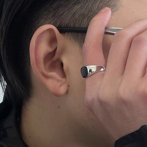 Anillo de Plata de Ley S925 con Acabado Negro, Diseño Geométrico, Unisex, para Uso Diario, con Engaste de Bisel, Joyería para el Dedo Índice - Product Image 4
