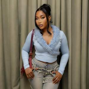 Top Personalizado 2026 para Mujer, Manga Larga, Cuello de Piel Sintética, Cuello en V, Sexy, para Club, Suave, para Todas las Temporadas, con Ribete de Piel Sintética - Product Image 1