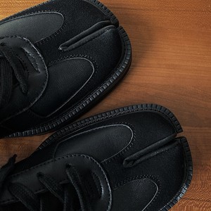 Nouvelles Chaussures Tabi Coréennes Avant-Gardistes 2026 – Baskets Décontractées à Plateforme Épaisse et Bout Fendu pour Hommes - Product Image 4