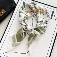 Foulard carré en satin de soie populaire pour l'été, faible MOQ, vente en gros d'usine, logo personnalisé, doux et soyeux pour foulards et mouchoirs