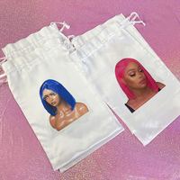 Pochettes de rangement personnalisées en satin recyclable pour extensions de cheveux naturels avec cordon de serrage noir pour emballage de perruques et de mèches de cheveux