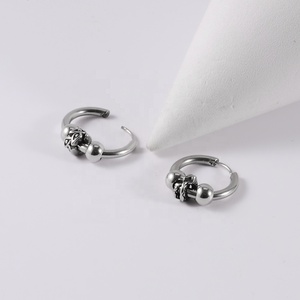 Pendientes colgantes de Clip de oreja de acero inoxidable gótico Popular con perla plata Punk oreja gota joyería al por mayor para hombres/mujeres - Product Image 5