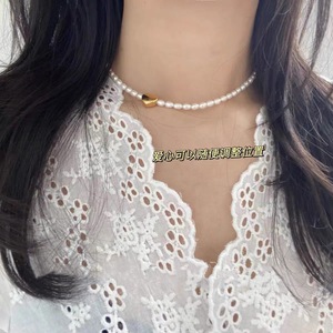Collier en perles d'eau douce de millet naturel, polyvalent, pour clavicule, cadeau pour meilleure amie, avec pendentifs et breloques au tempérament doux et plein d'amour - Product Image 5