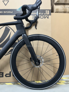 Bicicleta de Carretera de Fibra de Carbono 700C R10, Ligera, Aerodinámica, Deportiva, Urbana, 22 Velocidades, Frenos de Disco Hidráulicos <span class=keywords><strong>Shimano</strong></span> R2000, Aluminio - Product Image 2