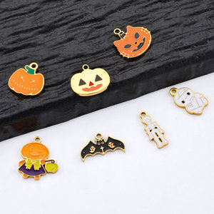 Breloques d'Halloween tendance en acier inoxydable plaqué or PVD 18 carats émaillé, personnalisables en gros pour la fabrication de colliers, bracelets et bijoux - Product Image 3