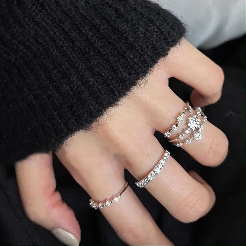 Stapelen Van Ultrafijne Sprankelende Diamanten Vol Diamanten Niche Design Mooie Ringen Damesmode Persoonlijkheidsringen