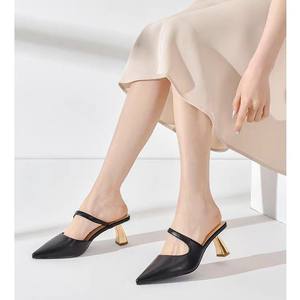 Escarpins à talons hauts pour femme, style féerique, bout pointu, talon fin, couleur nude, collection automne, modèle exclusif - Product Image 3