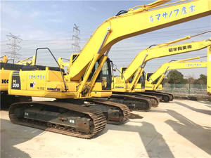Excavadora de cadenas usada Komatsu PC200-8 de 20 toneladas, fabricada en Japón, de alta calidad, con motor japonés original en perfecto estado, a la venta. - Product Image 2