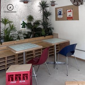 Juego de Mesa y Sillas de Comedor Personalizables de Acero Inoxidable con Cubierta de Cerámica Estilo Coreano para Restaurante, Pastelería o Cafetería - Product Image 5