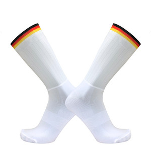 Calcetines de Ciclismo Transpirables Unisex de Nailon Antideslizantes para Deportes y Ciclismo - Product Image 4