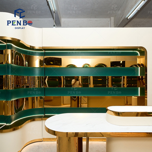 Vetrina Espositiva Personalizzata per Profumi e Scaffalature per Boutique e Negozi al Dettaglio - Design d'Interni - Product Image 2