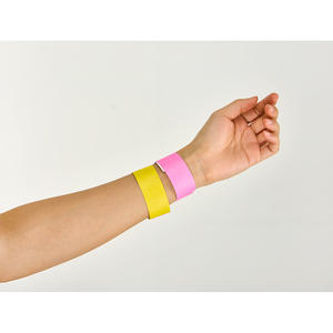 สายรัดข้อมือ AnyWristband แบบแพ็ค 100 ชิ้น สำหรับงานอีเว้นท์ เทศกาล สถานที่ต่างๆ สายรัดข้อมือ TYVEK สีพื้น ขนาด 25 มม. (1 นิ้ว) สำหรับงานเทศกาล พร้อมข้อความแบบกำหนดเอง - Product Image 5