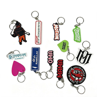 Gantungan Kunci PVC Lunak Bentuk Kustom Logo OEM Teks Merek Desain Papan Selancar Bunga Hadiah Promosi Suvenir Grosir