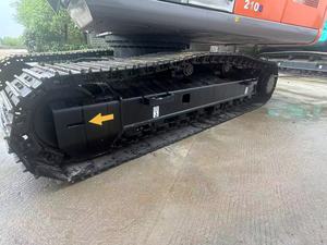 Prix avantageux, excavatrice sur chenilles Hitachi ZX210G d'occasion, capacité de la benne de 0,91 m³, forte puissance de creusement, peinture d'origine, bon état - Product Image 6