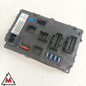 Boîtier de commande de fusibles d'occasion S120017001 pour Peugeot 407 2004-2012 (83884) - Product Image 3