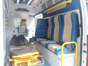 Ambulance compacte F0RD pour le transport de patients dans les communes rurales, service de premiers secours médicaux - Product Image 6