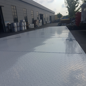 Heavy Duty 3 Axle Flatbed Semi <b>Trailer</b> with High Strength Steel for Long Haul - Product Image 3