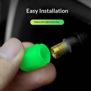 Capuchons de valve de pneu de voiture fluorescents universels, moulés par injection, qui brillent dans le noir, pour voitures, vélos, motos - Product Image 1