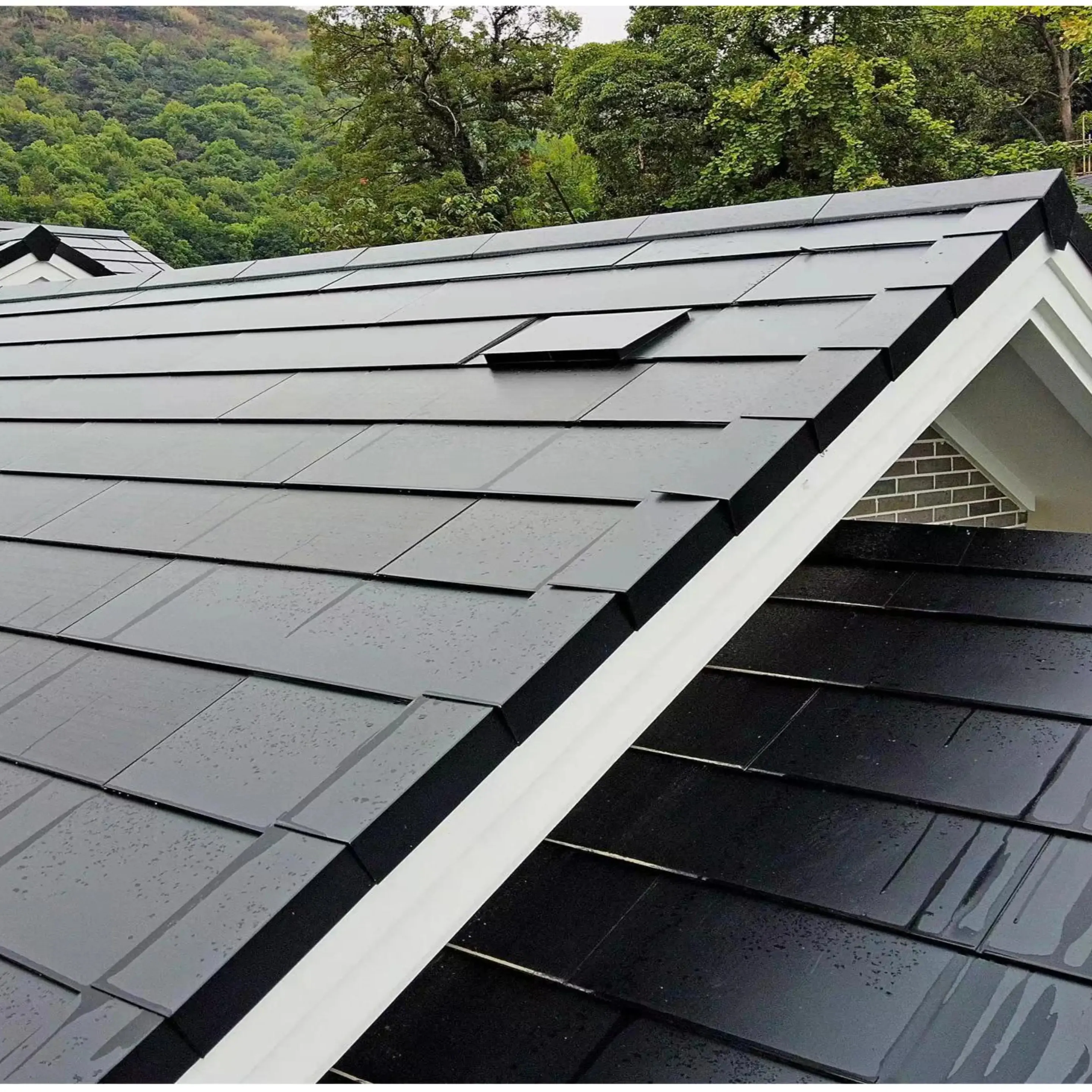 Intenergy customized AG class solar roof tiles For BIPV Building Integrated Photovoltaic Solar System