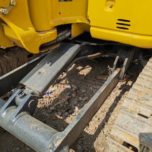 Peinture d'usine originale Mini pelleteuse sur chenilles Komatsu PC30MR d'occasion de 2 à 4 tonnes - Product Image 5