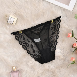 Lot de 3 Culottes Femme avec Anneau en Acier Décoratif, Sous-vêtements en Dentelle de Haute Qualité, Vente en Gros - Product Image 5