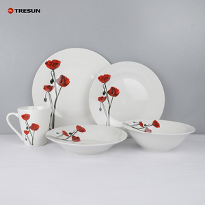 Décalcomanie romantique à motif de fleurs roses et rouges Vaisselle en céramique de haute qualité Ensembles de plateaux en porcelaine 12-18 pièces Ensembles de vaisselle OEM/ODM - Product Image 1