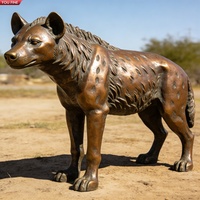 Sculpture de hyène grandeur nature en bronze YOUFINE, art réaliste de la faune pour les zoos et les parcs de safari