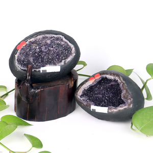 Vente en gros de grappes de pierres de cristal naturelles, cornucopie, géodes d'améthyste uruguayenne pour la décoration Feng Shui - Product Image 3
