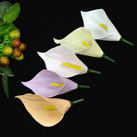 Vente en gros de fleurs artificielles parfumées chambres tendance bouquet de mariage décorations de noël fleur de savon calla lys