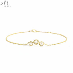 ซัพพลายเออร์ฮ่องกง กำไลข้อมือทองคำแท้ 18K ดีไซน์วินเทจอาร์ตเดโค ประดับเพชรแท้ทรงโรสคัท สำหรับผู้หญิง ของขวัญวันเกิด - Product Image 1