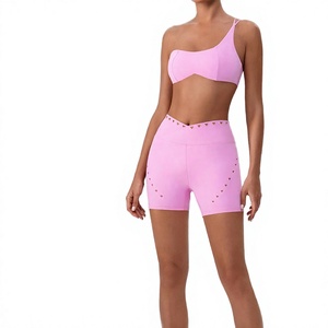 ชุดออกกำลังกายผู้หญิง 2 ชิ้น เสื้อชั้นในกีฬาแบบไร้โครง เนื้อผ้านุ่มสบาย กางเกงเลกกิ้งเอวสูง กระชับสัดส่วน เหมาะสำหรับออกกำลังกายและโยคะ - Product Image 4