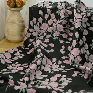 Bán Buôn 100 Polyester Mềm Trắng Đen Hoa Mô Hình Thổ Cẩm Jacquard Vải Cho Mùa Hè Mùa Xuân Mùa Thu Phụ Nữ Ăn Mặc - Product Image 1