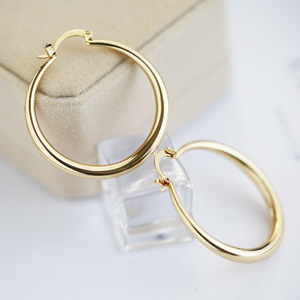 Pendientes de Aro Grandes y Lisos para Mujer, Diseño Redondo Simple, Accesorios para las Orejas de Uso Diario - Product Image 2