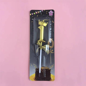 Venta caliente Gold Bow Crown Shape Velas de cumpleaños digitales 0-9 Velas de fiesta Paquete individual Número de <span class=keywords><strong>vela</strong></span> de cumpleaños con lazo - Product Image 5