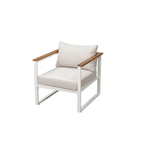 Moderno Conjunto de Sofás de Patio de 5 Piezas de Aluminio y Madera de Acacia con Cojines para Jardín, Resort, Hotel y Villa - Product Image 6